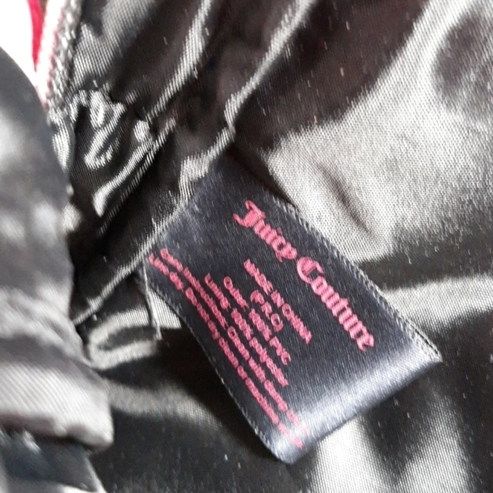 Juicy Couture pink makeup bag new